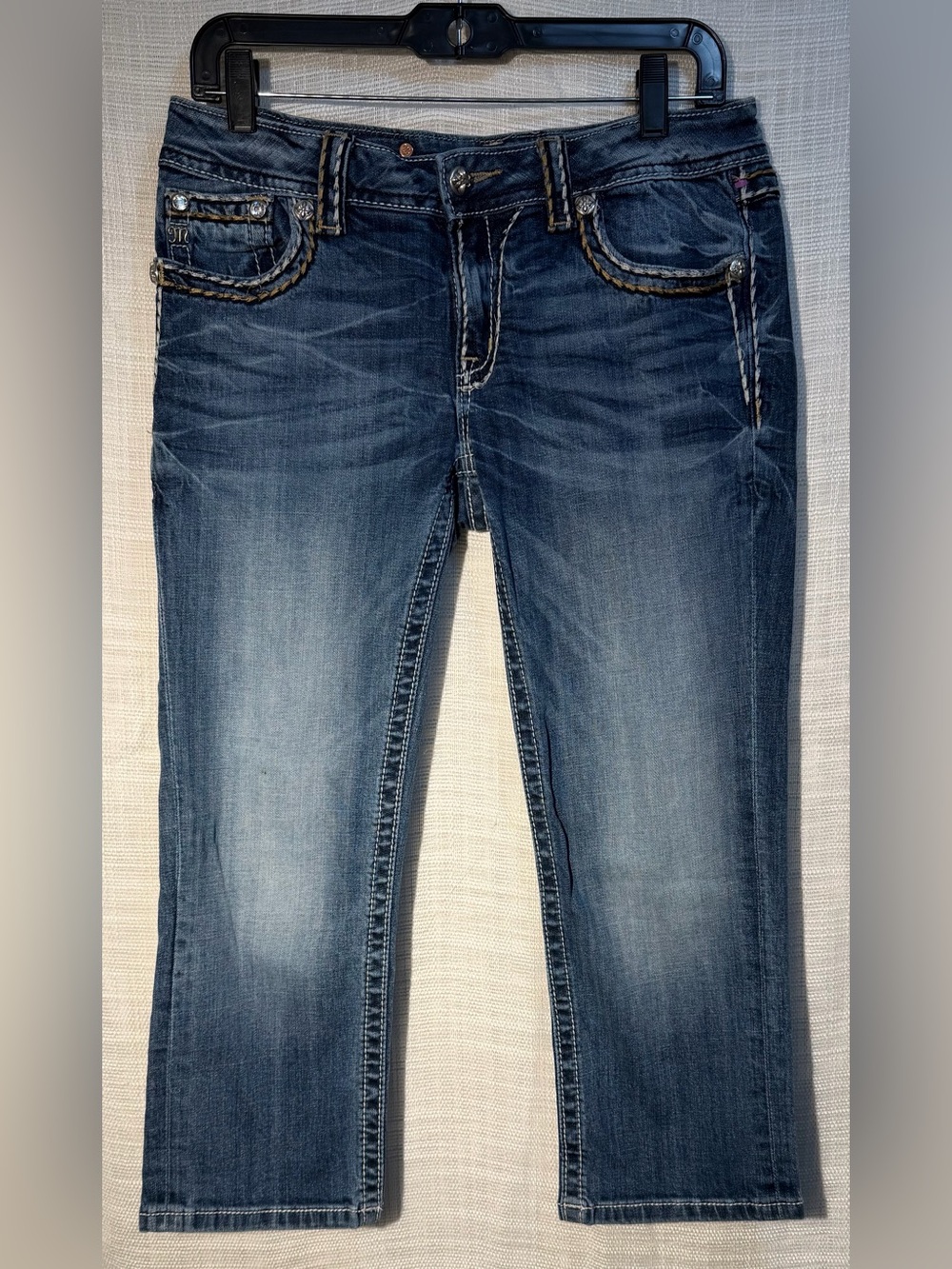 Miss Me Women’s Denim Capri Size 29x31 Bedazzled Biker Inseam 22 Stretch